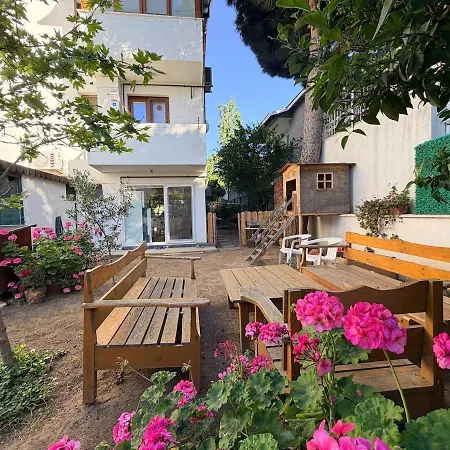 Duriye S House Cozy House With Garden In * Βουρλά